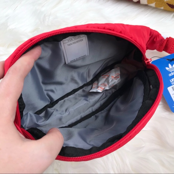 SOLD NWT adidas Originals Trefoil Logo Fanny Pack - Picture 7 of 7